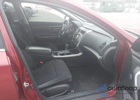 2015 Nissan Altima 2.5 S z USA, uszkodzony, nr VIN 1N4AL3AP3FN397780